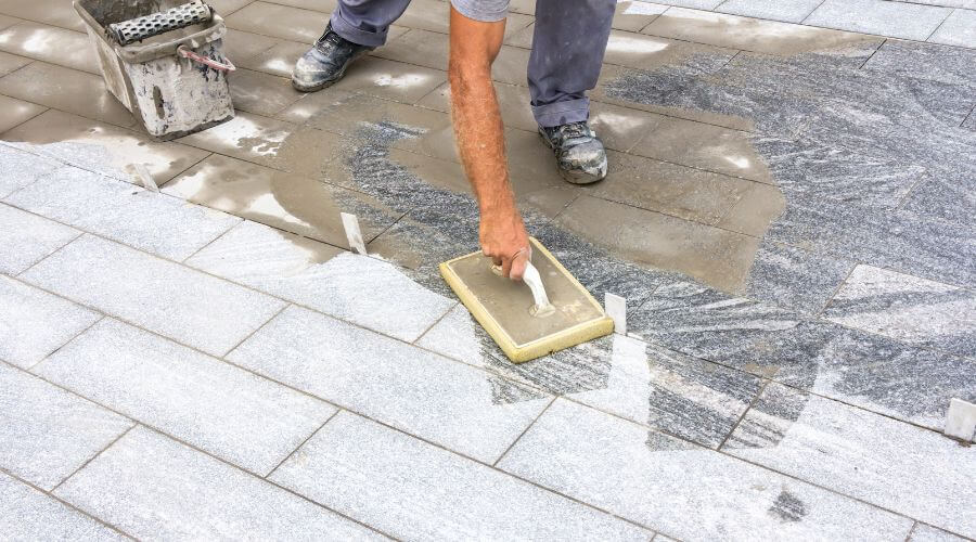 Expert new roof installation services in Grovespring, MO