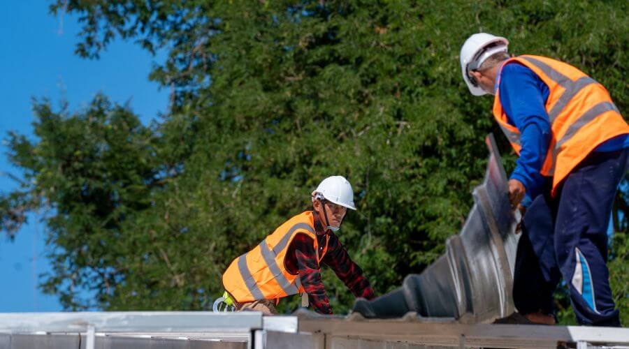 Professional new roof installation services in Grovespring, MO